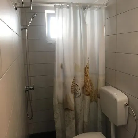 Daire Spile Lukas Himarë